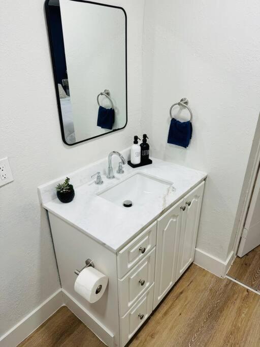 Miami Studio Near Airport/Beach ภายนอก รูปภาพ